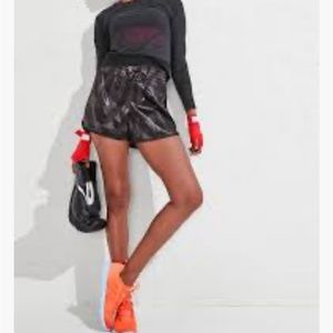 Athleta Tenacity Shorts